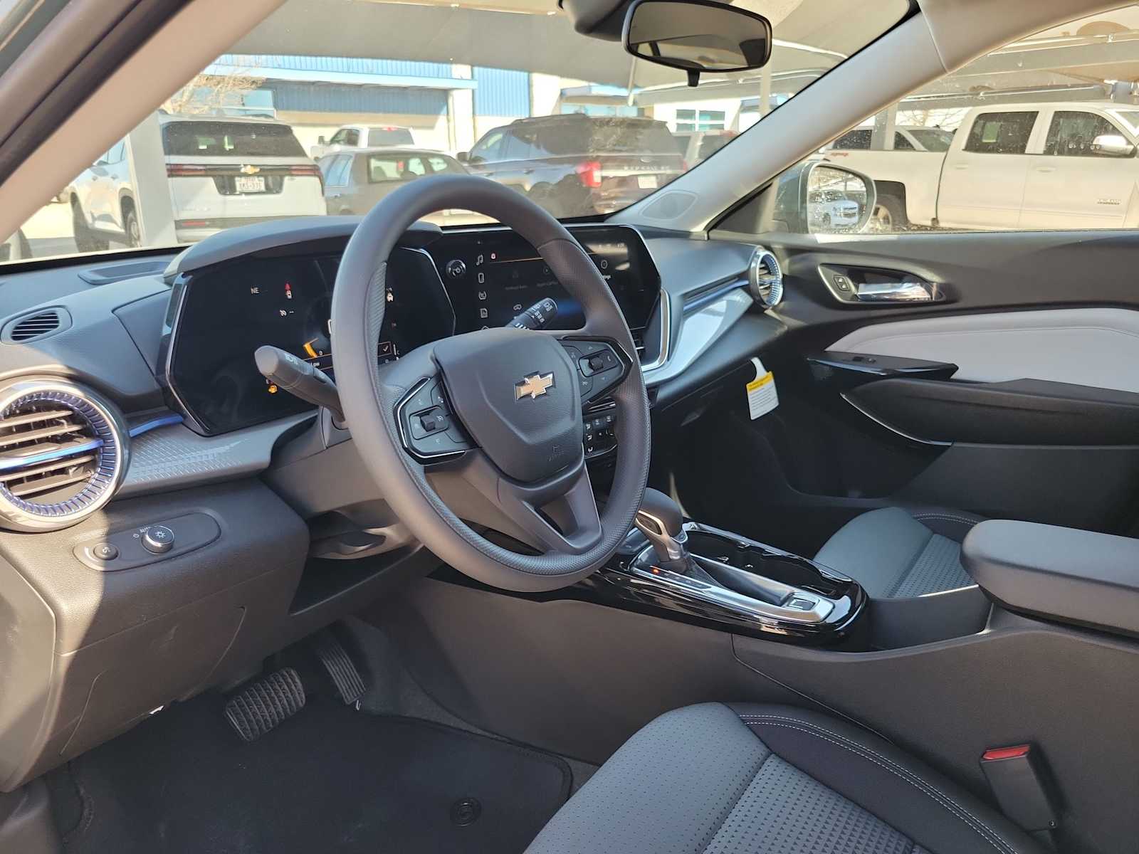 Thumbnail: 2026 Chevrolet Trax - 2