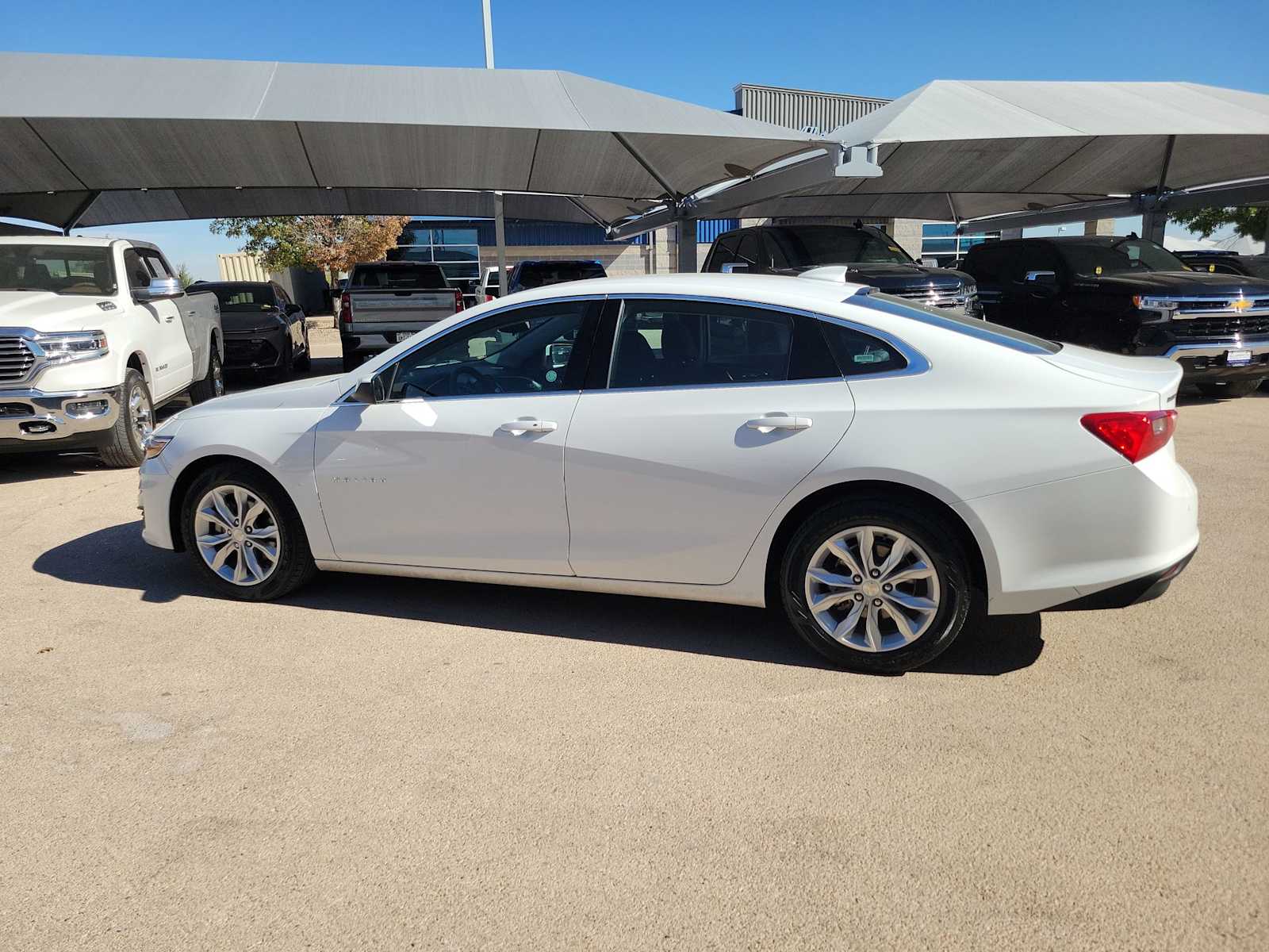 Thumbnail: 2024 Chevrolet Malibu - 3