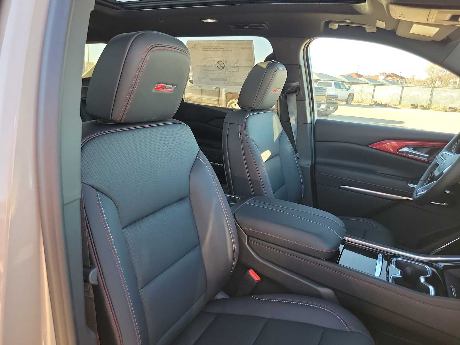 Thumbnail: 2026 Chevrolet Traverse - 10