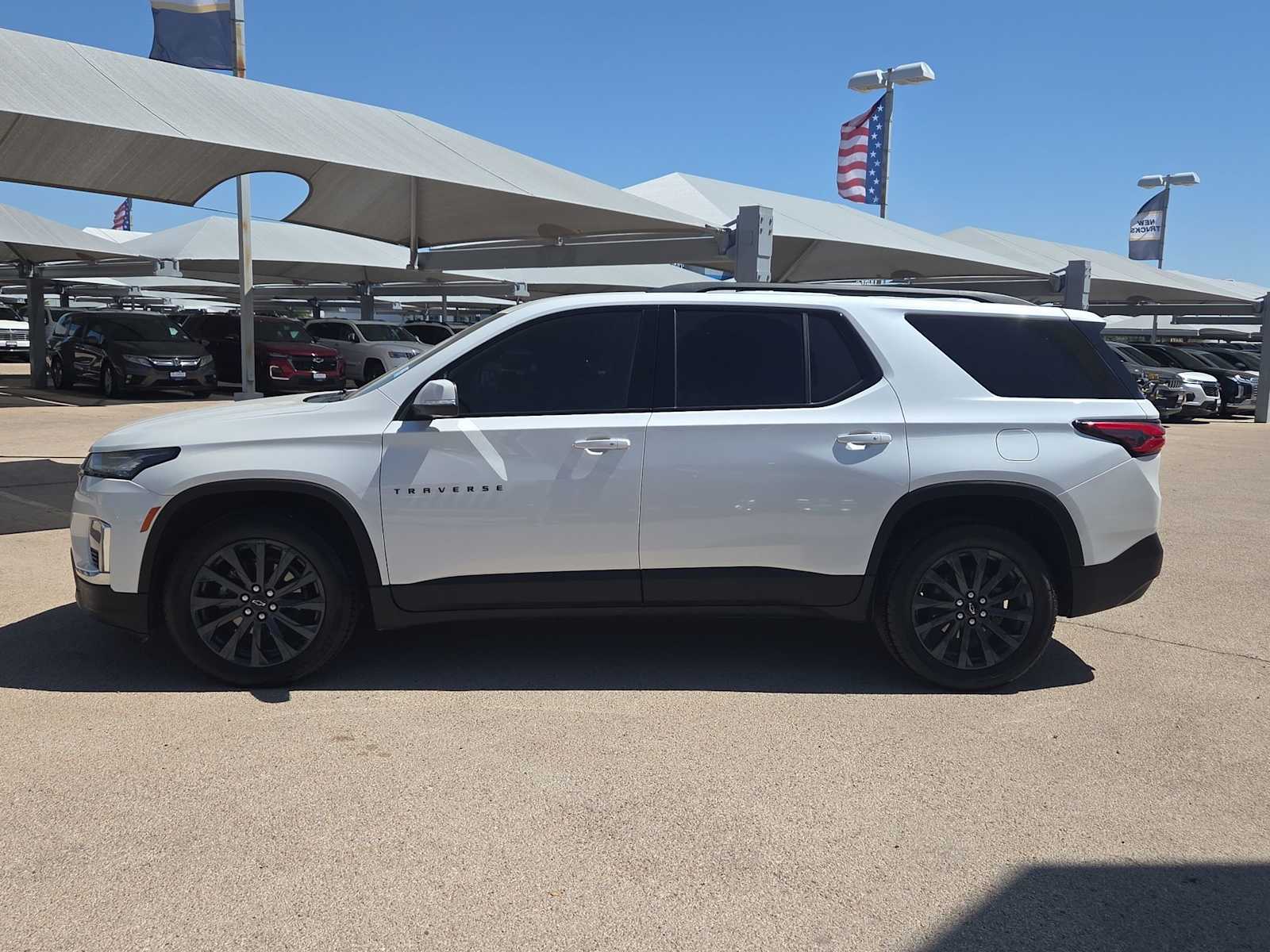 Thumbnail: 2023 Chevrolet Traverse - 5