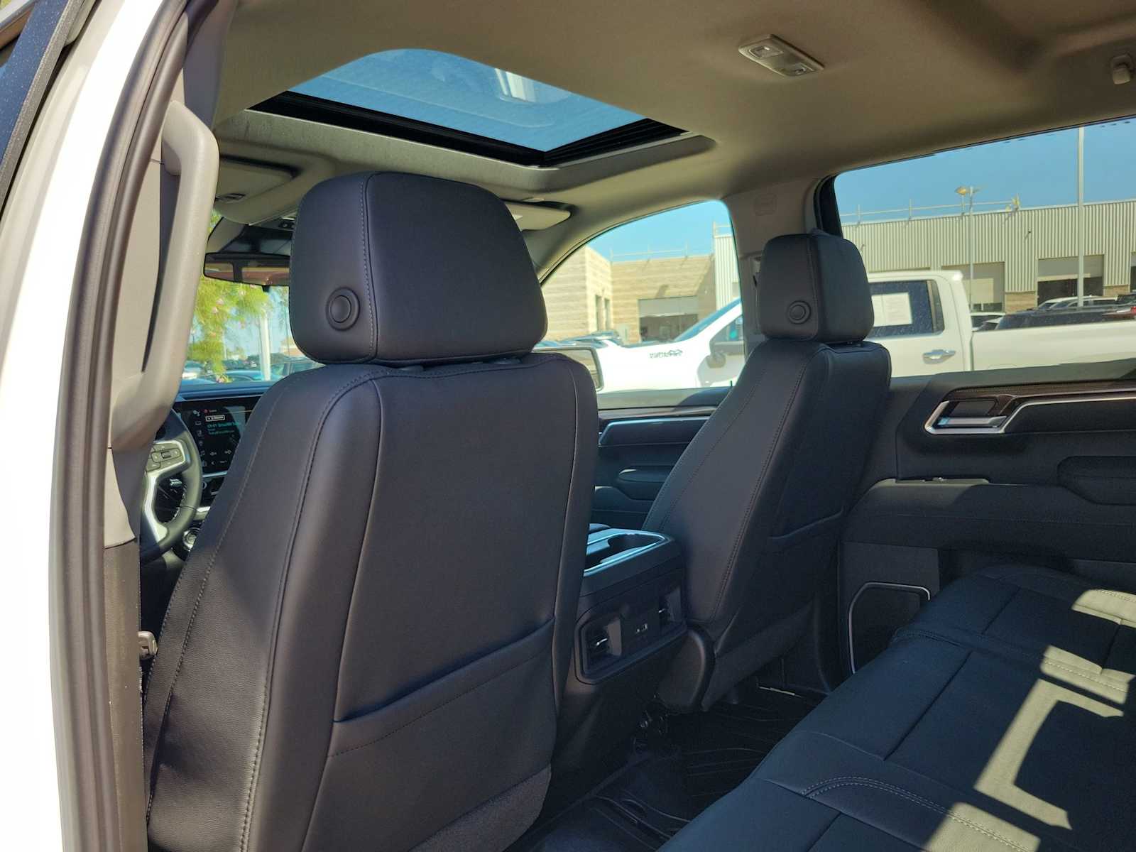 Thumbnail: 2026 Chevrolet Silverado 1500 - 12