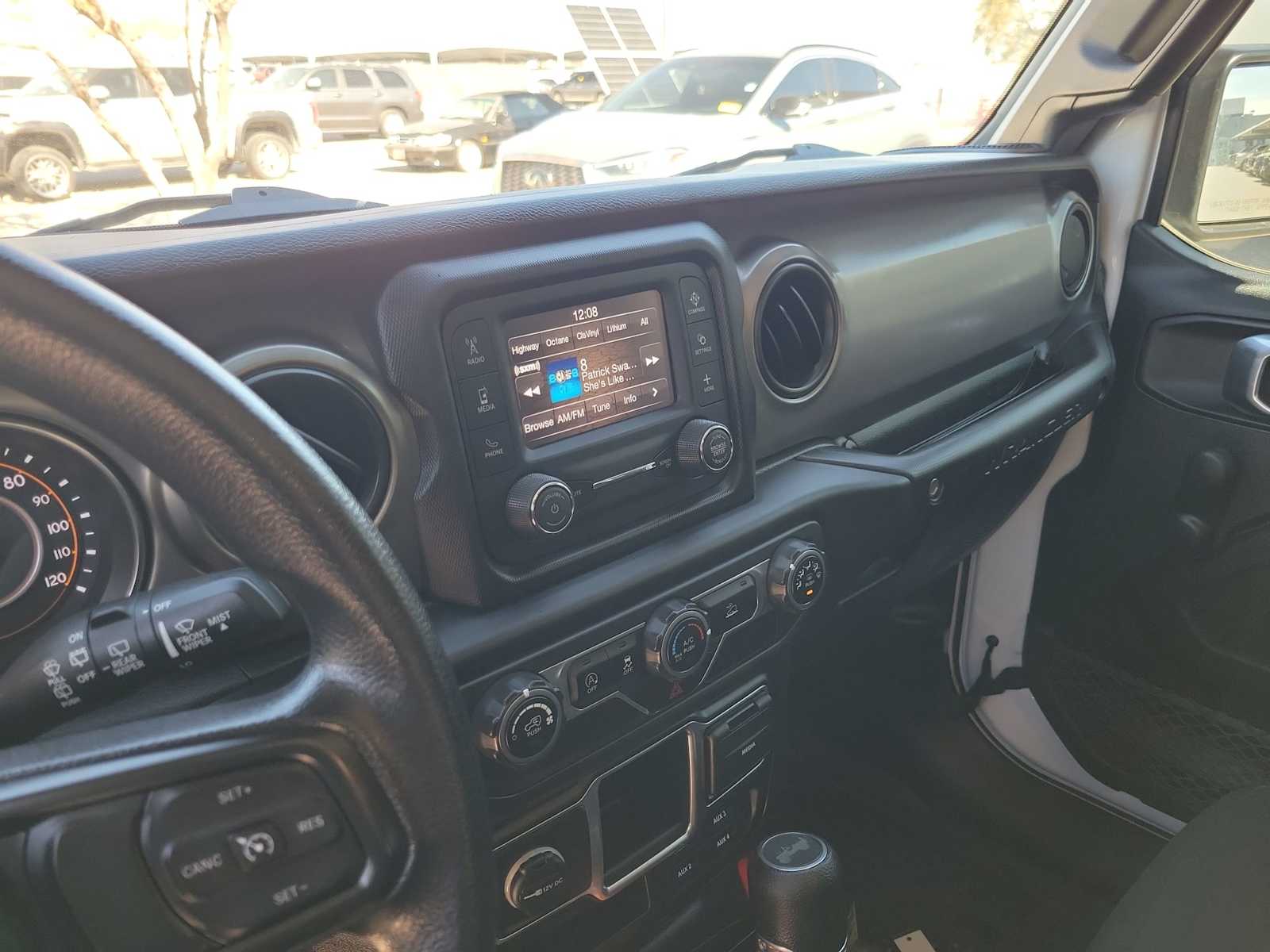 Thumbnail: 2021 Jeep Wrangler - 20