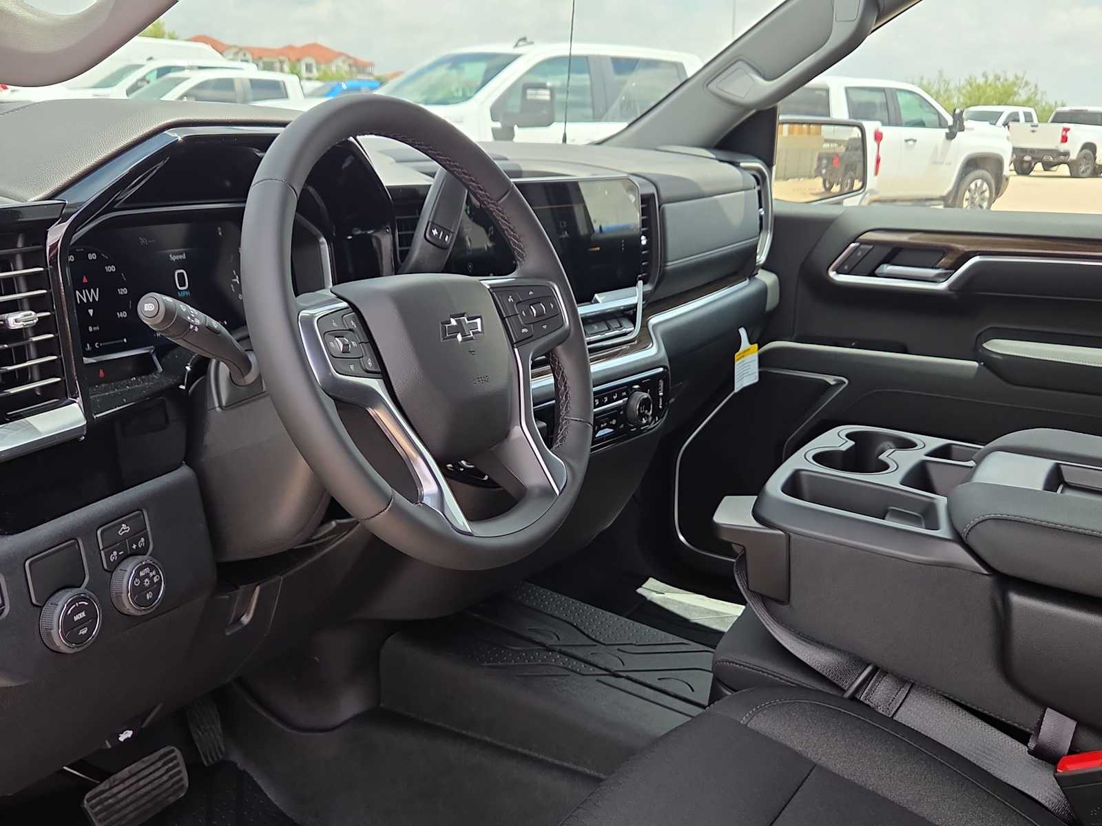 Thumbnail: 2026 Chevrolet Silverado 1500 - 10