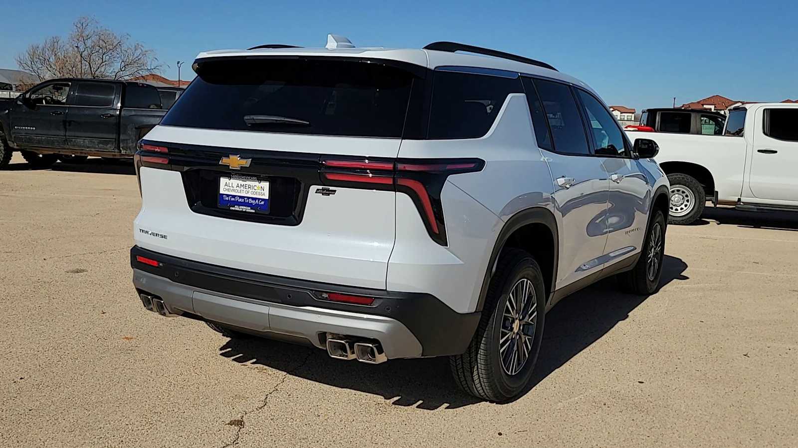 Thumbnail: 2026 Chevrolet Traverse - 9