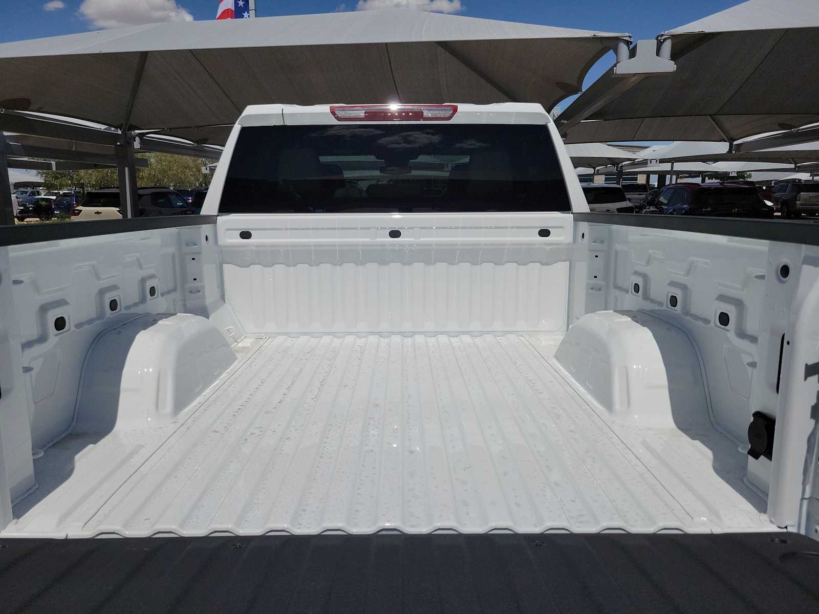 Thumbnail: 2026 Chevrolet Silverado 1500 - 19