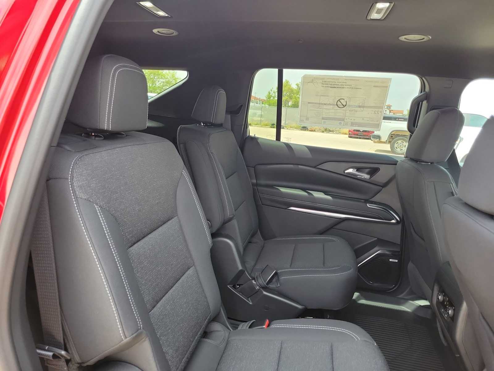 Thumbnail: 2026 Chevrolet Traverse - 17