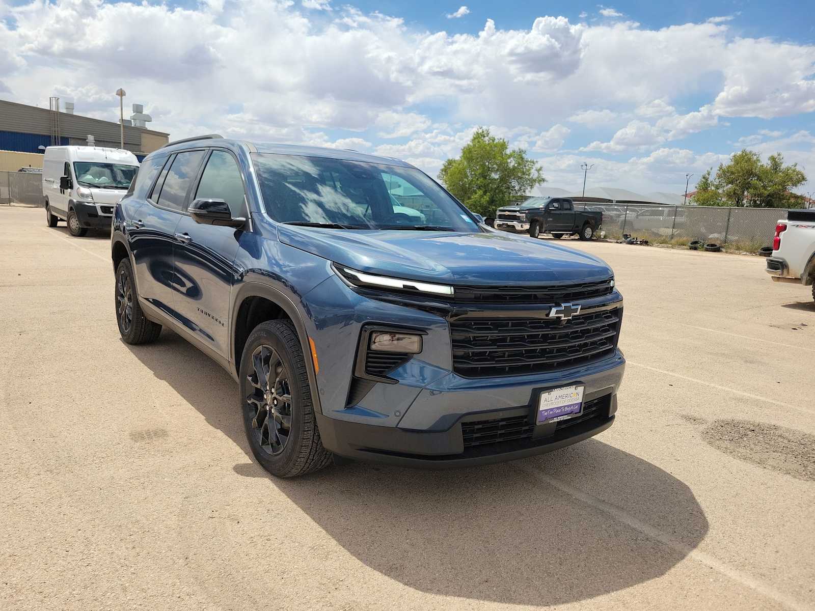 Thumbnail: 2026 Chevrolet Traverse - 2