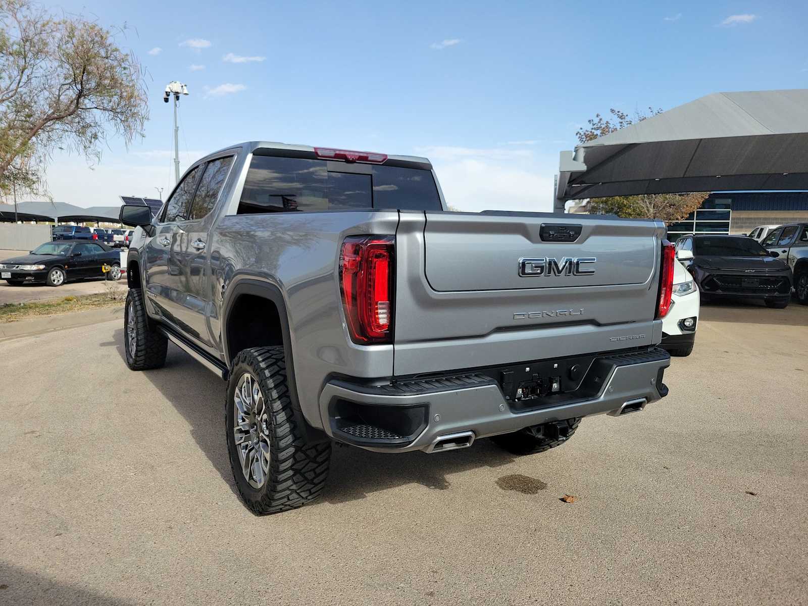 Thumbnail: 2023 GMC Sierra 1500 - 4