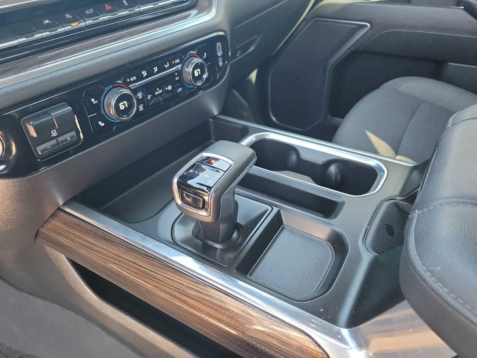 Thumbnail: 2023 Chevrolet Silverado 1500 - 17