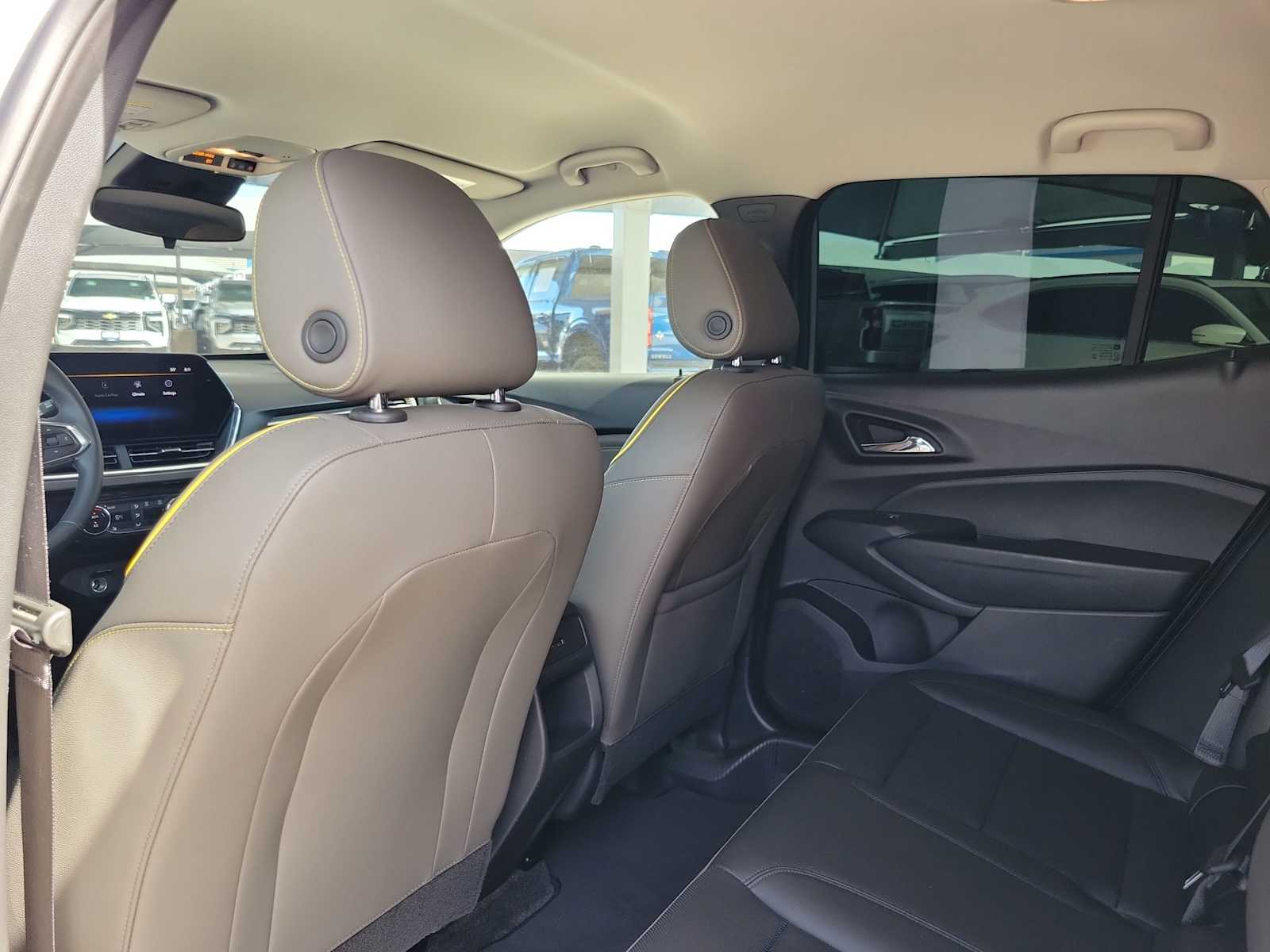 Thumbnail: 2025 Chevrolet Trax - 8