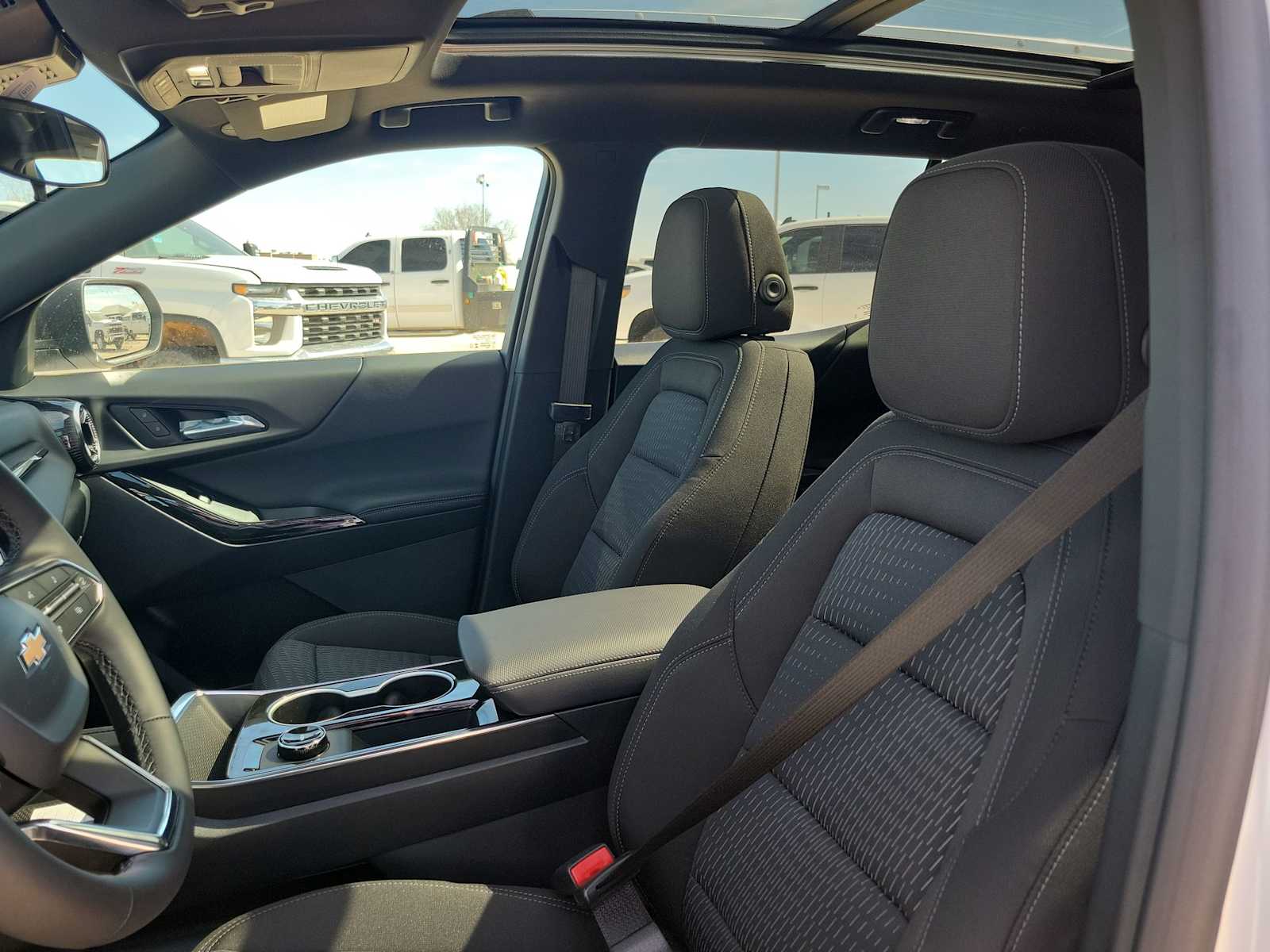 Thumbnail: 2026 Chevrolet Equinox - 15