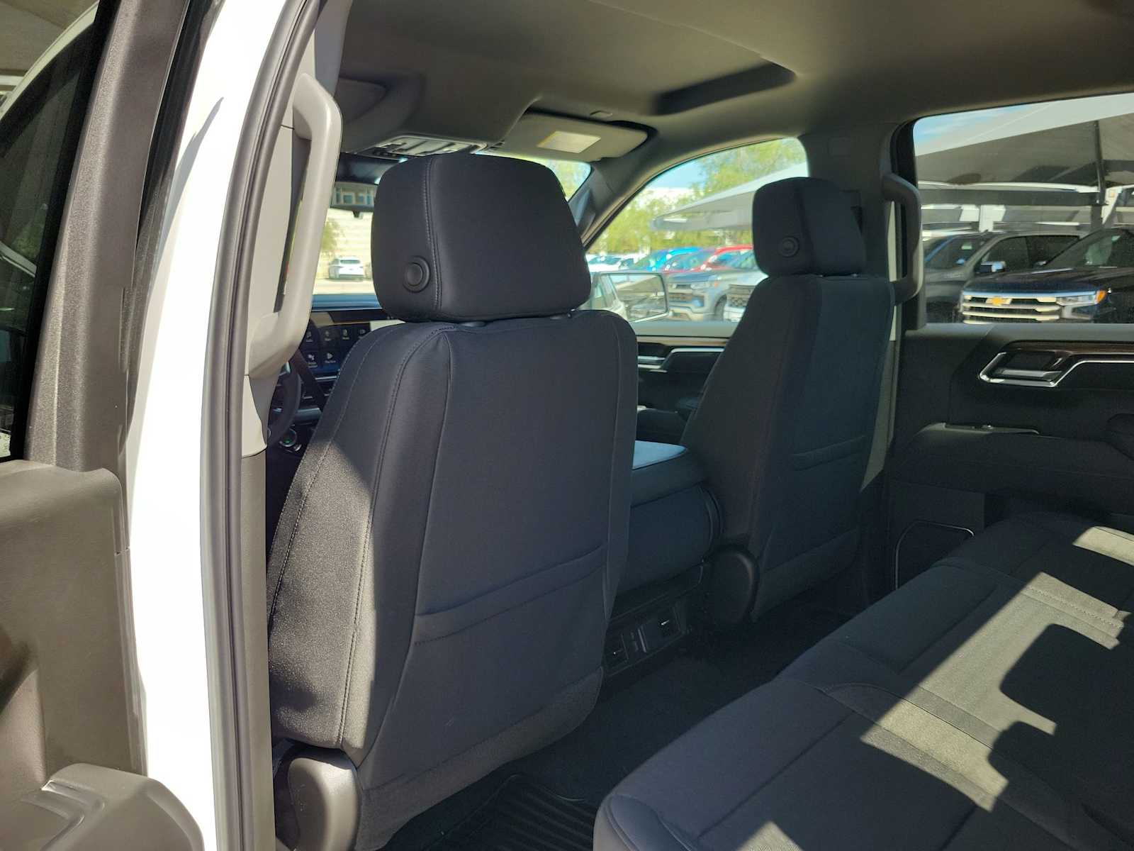 Thumbnail: 2026 Chevrolet Silverado 1500 - 12