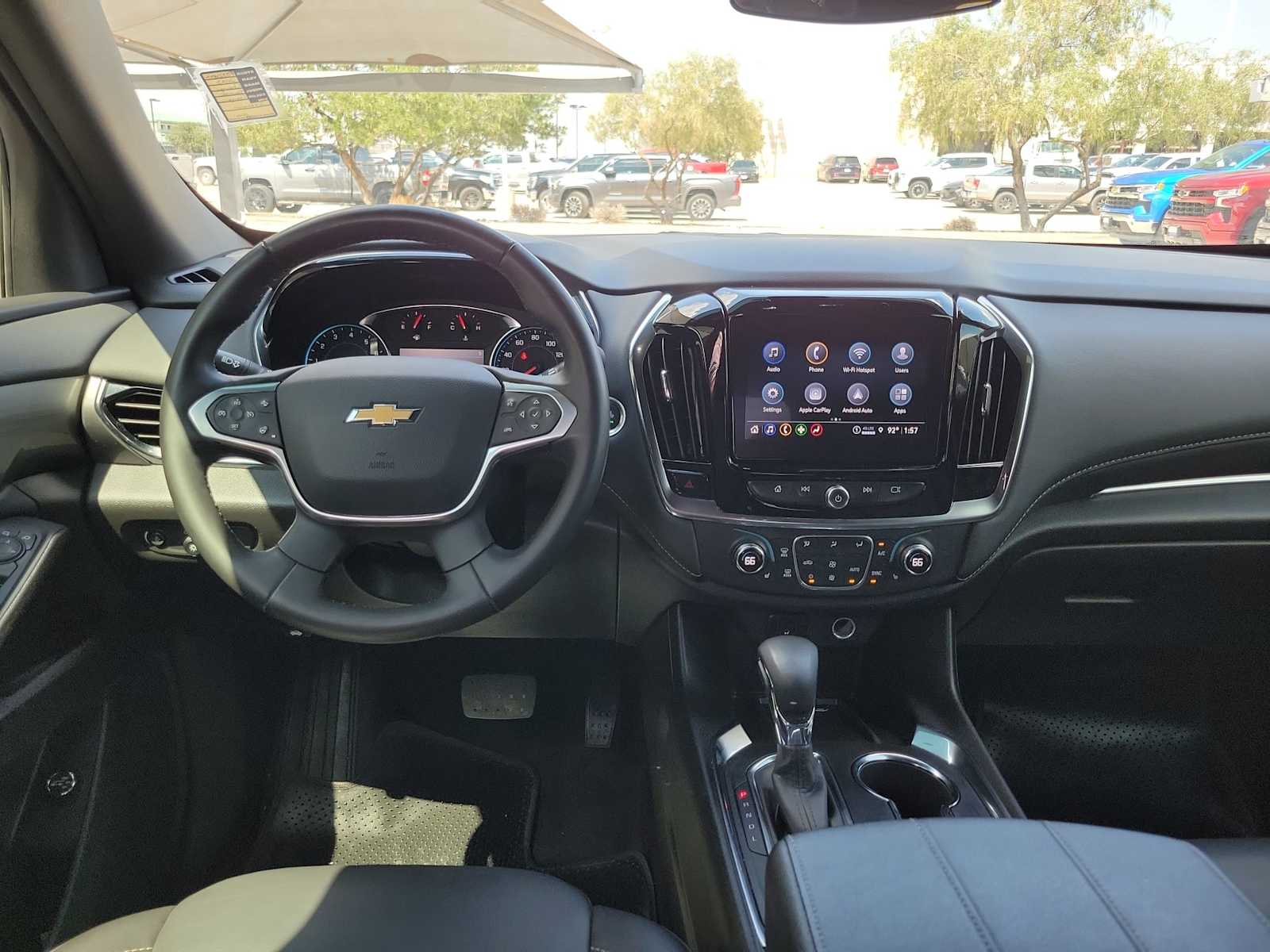 Thumbnail: 2023 Chevrolet Traverse - 10