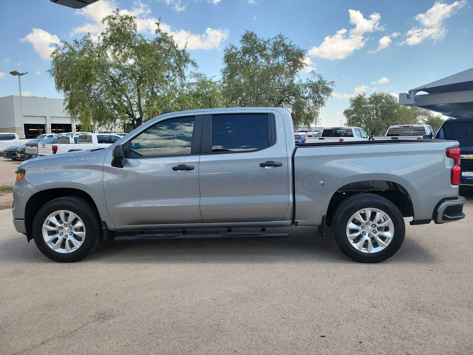 Thumbnail: 2025 Chevrolet Silverado 1500 - 3