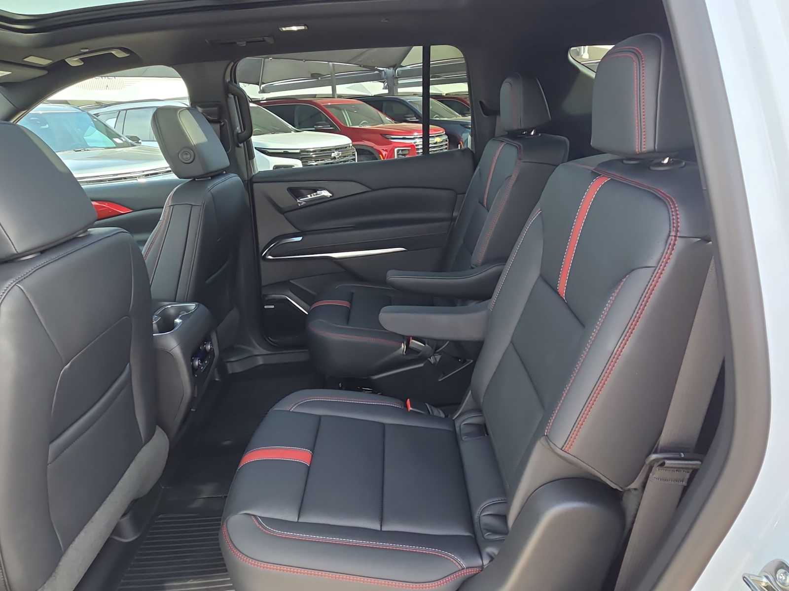 Thumbnail: 2026 Chevrolet Traverse - 12