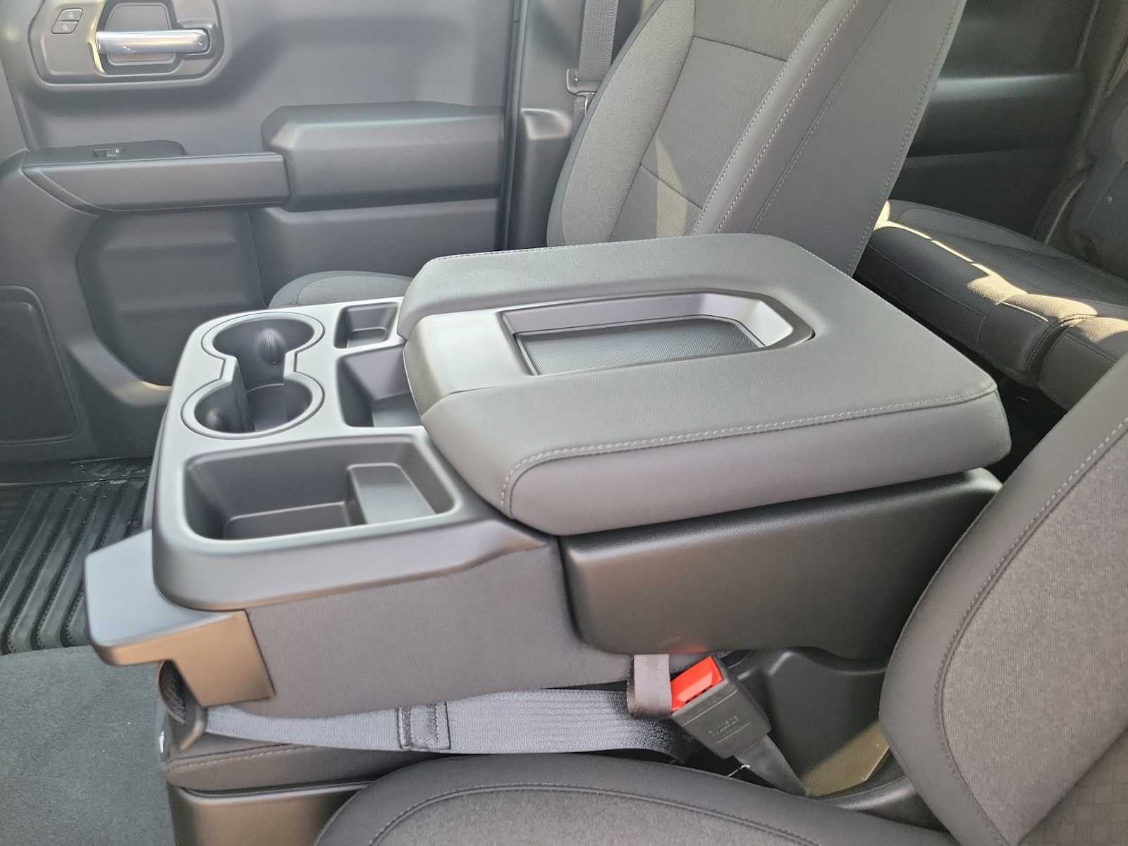 Thumbnail: 2026 Chevrolet Silverado 1500 - 16