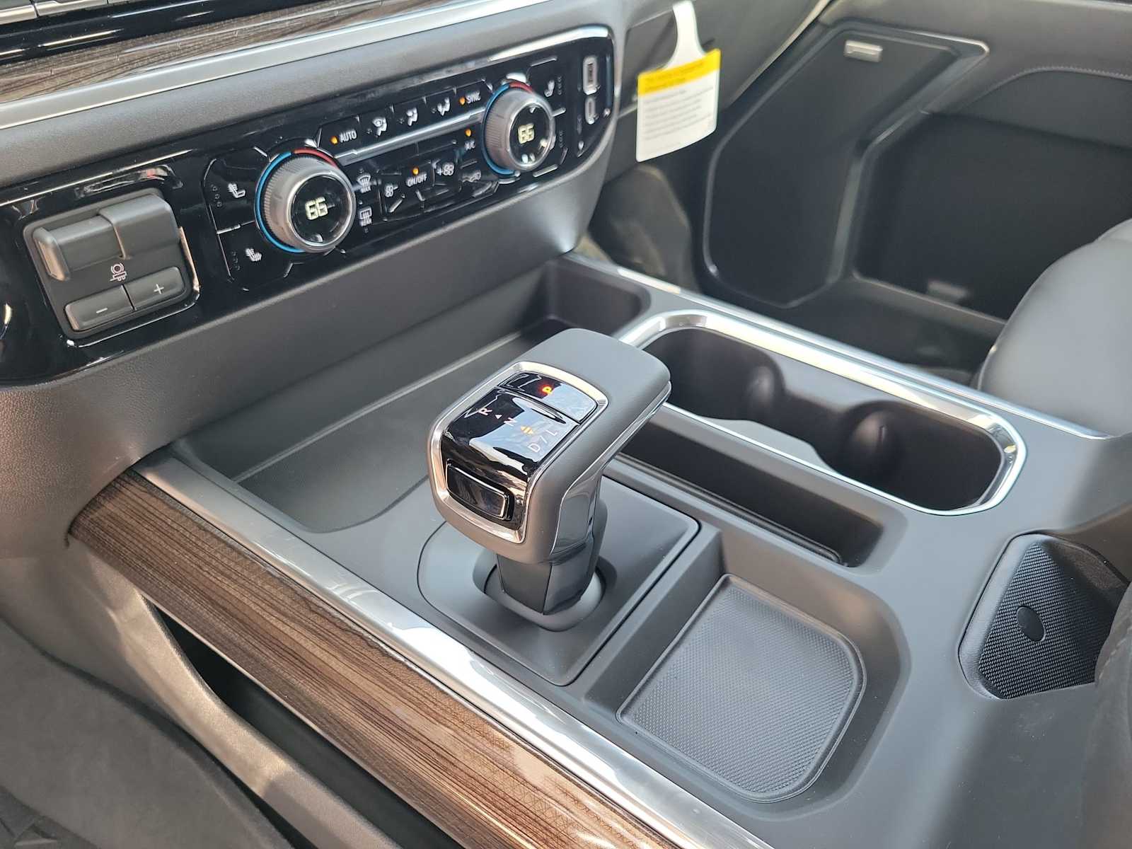 Thumbnail: 2026 Chevrolet Silverado 1500 - 17