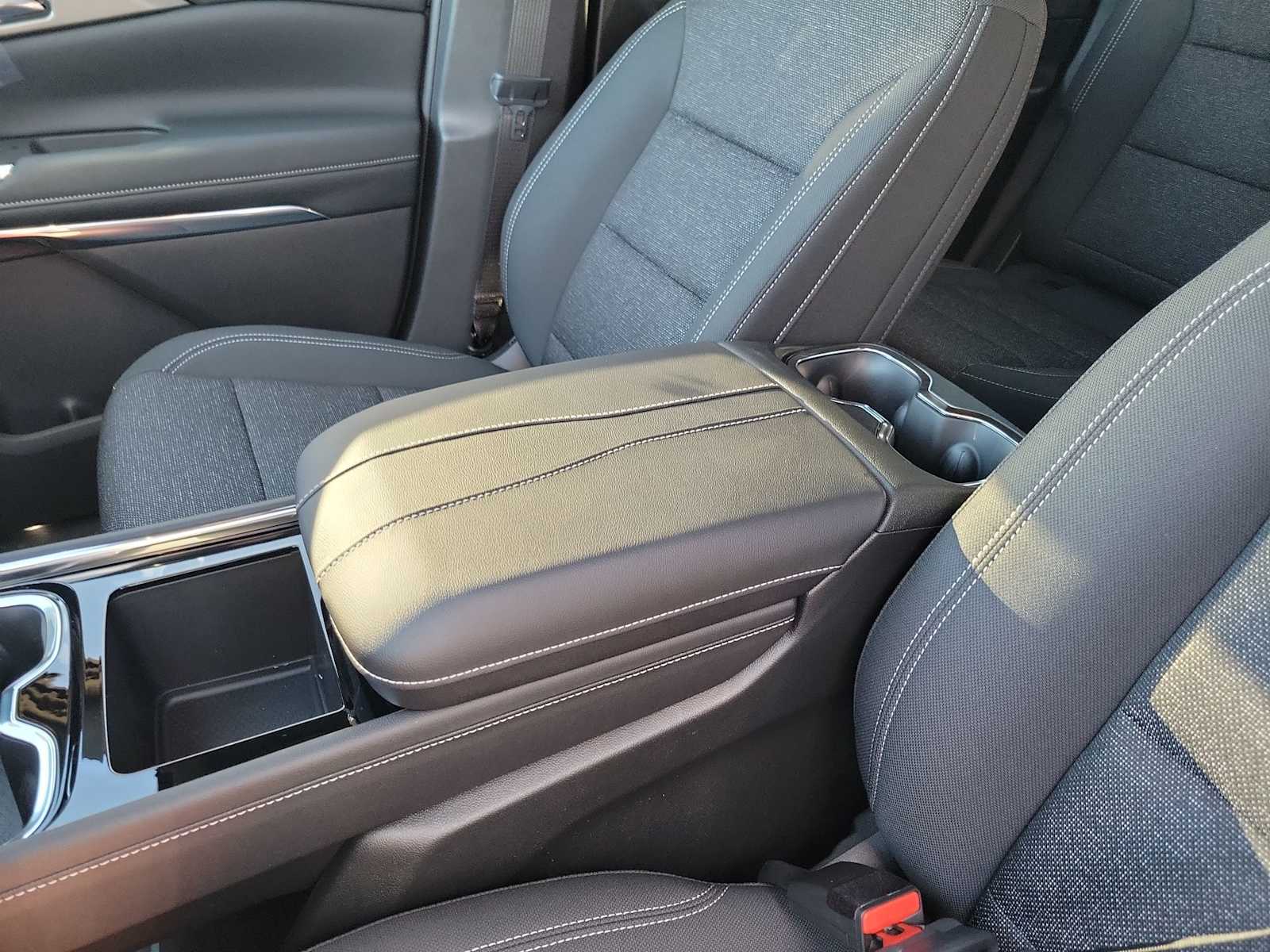 Thumbnail: 2026 Chevrolet Traverse - 16