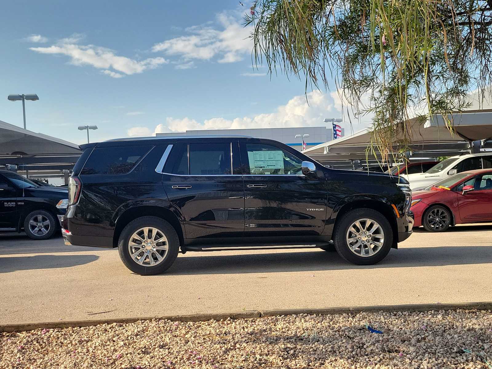 Thumbnail: 2026 Chevrolet Tahoe - 9