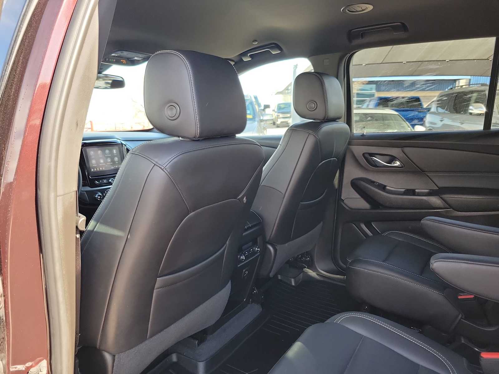 Thumbnail: 2023 Chevrolet Traverse - 12