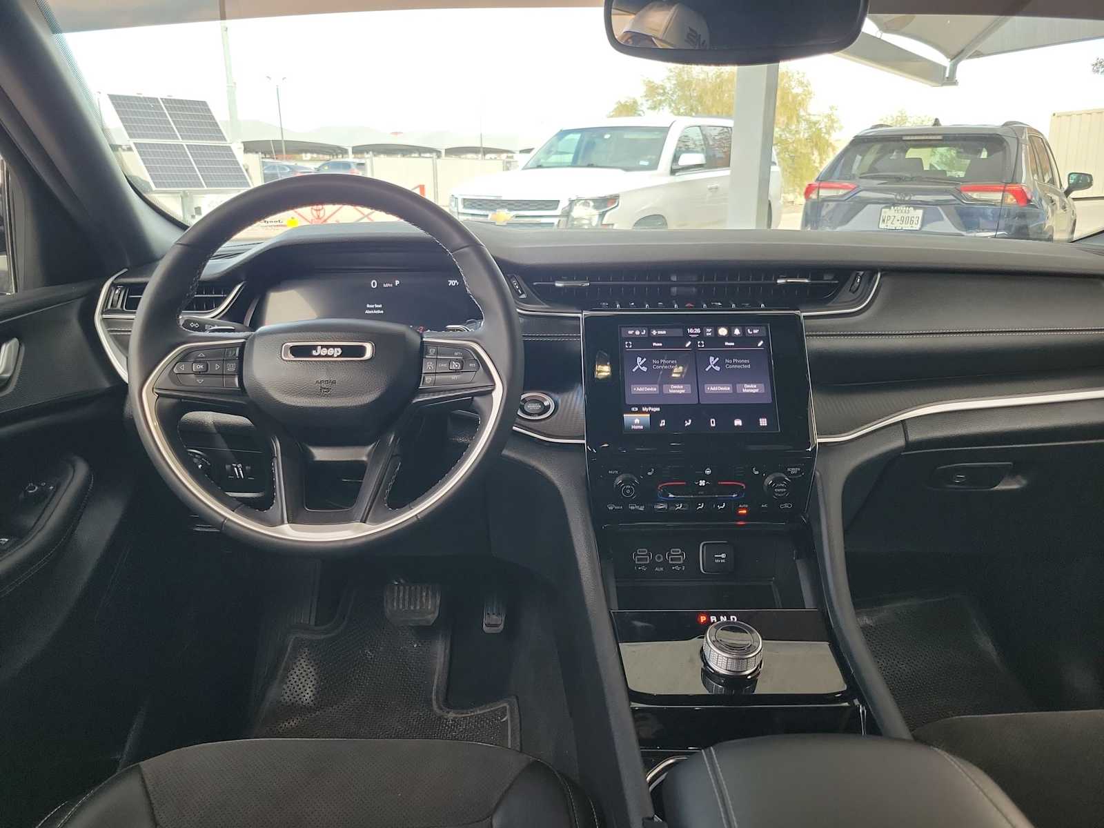 Thumbnail: 2023 Jeep Grand Cherokee - 10