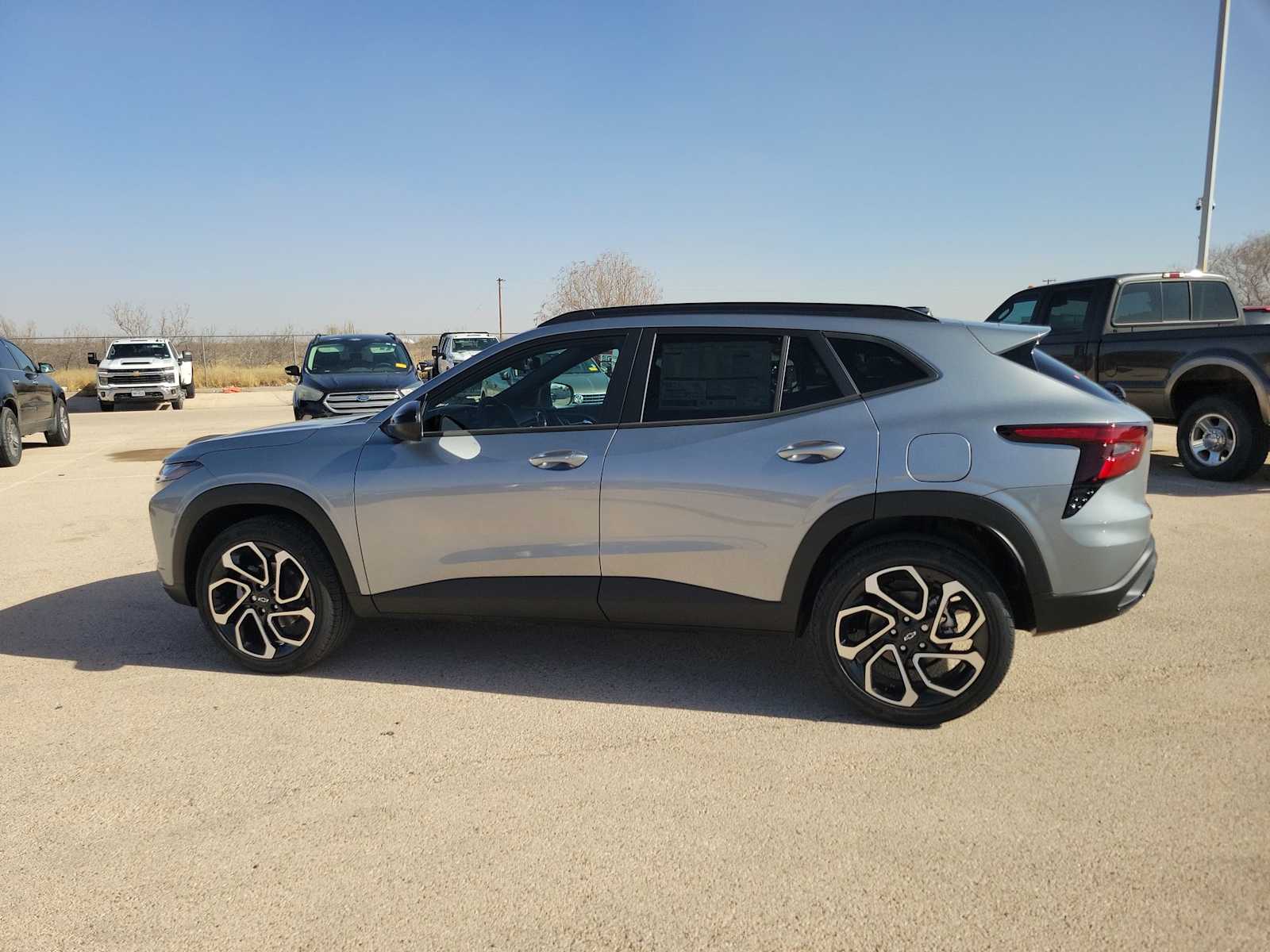 Thumbnail: 2026 Chevrolet Trax - 3