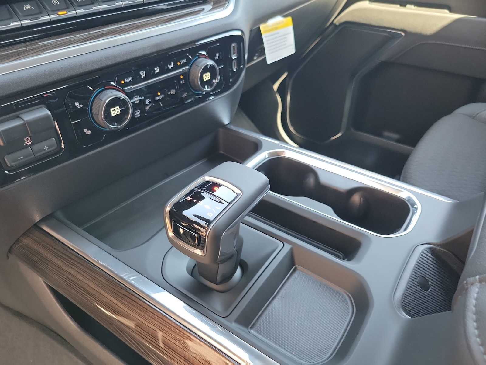 Thumbnail: 2026 Chevrolet Silverado 1500 - 17