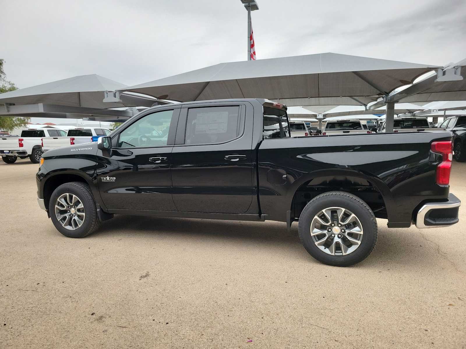 Thumbnail: 2026 Chevrolet Silverado 1500 - 3