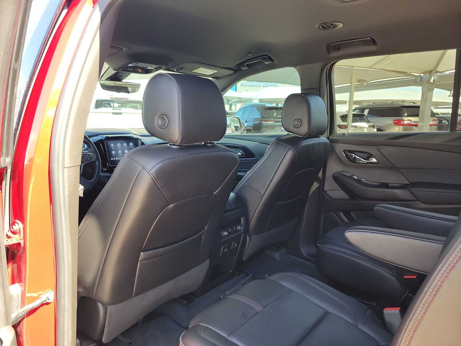 Thumbnail: 2023 Chevrolet Traverse - 8