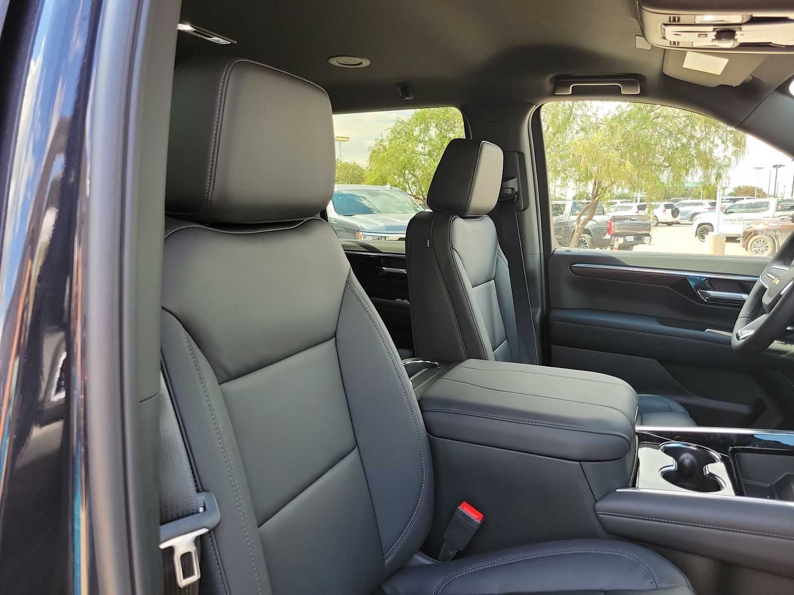 Thumbnail: 2026 Chevrolet Tahoe - 14