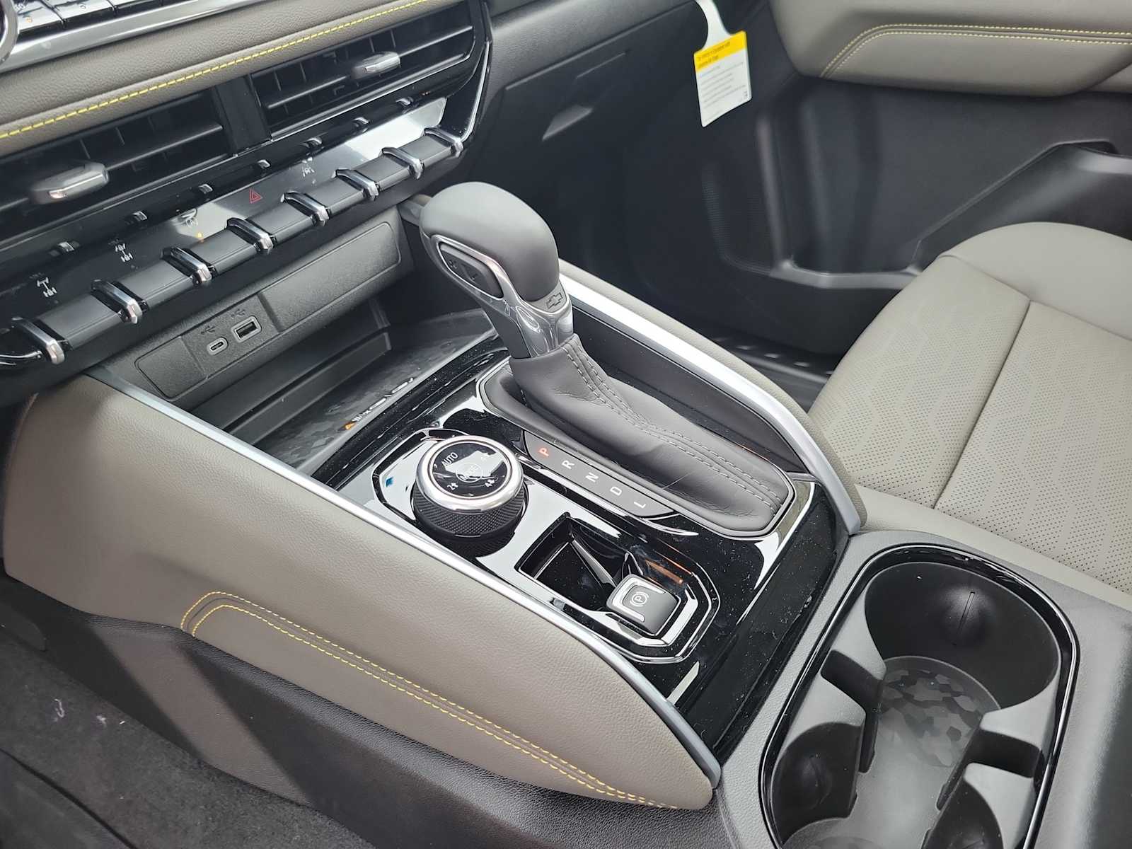 Thumbnail: 2026 Chevrolet Colorado - 17