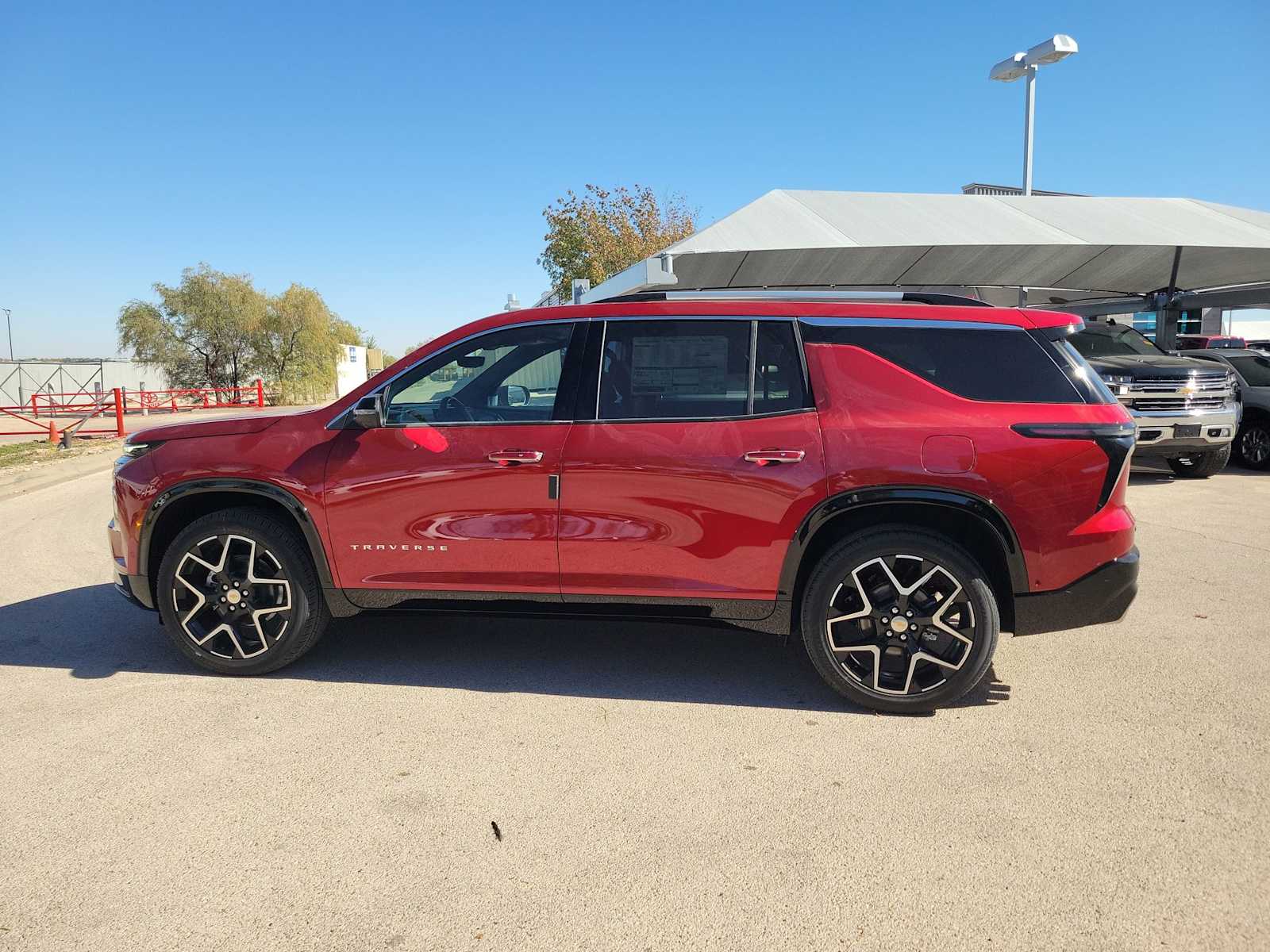 Thumbnail: 2026 Chevrolet Traverse - 3