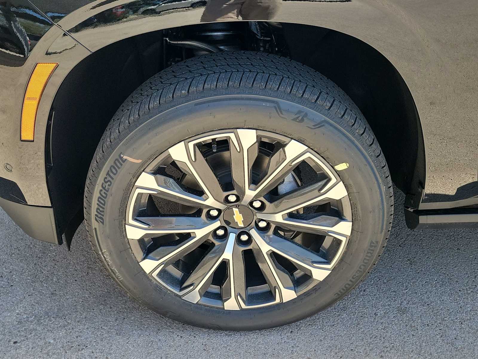 Thumbnail: 2025 Chevrolet Tahoe - 8