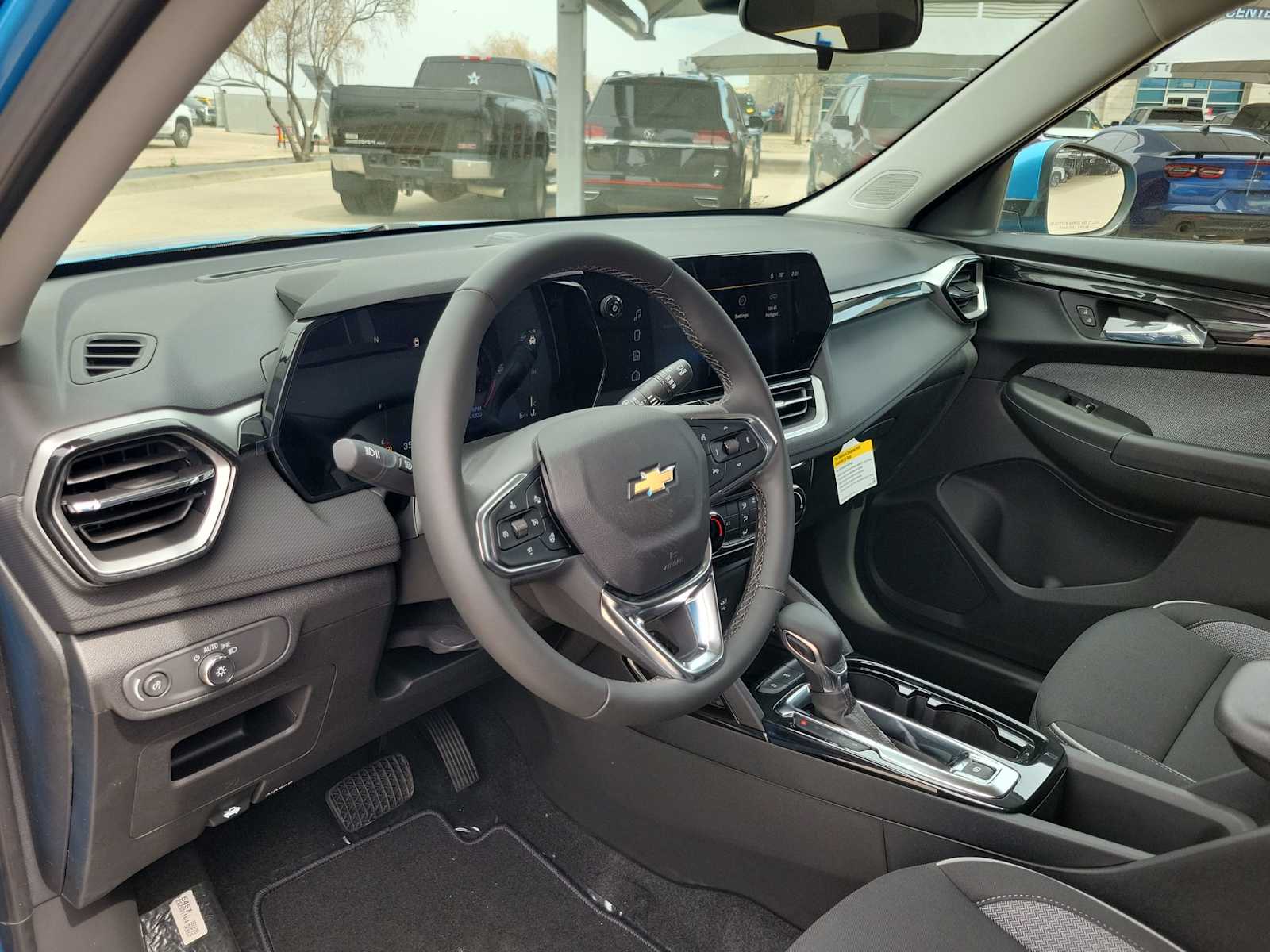 Thumbnail: 2026 Chevrolet TrailBlazer - 10