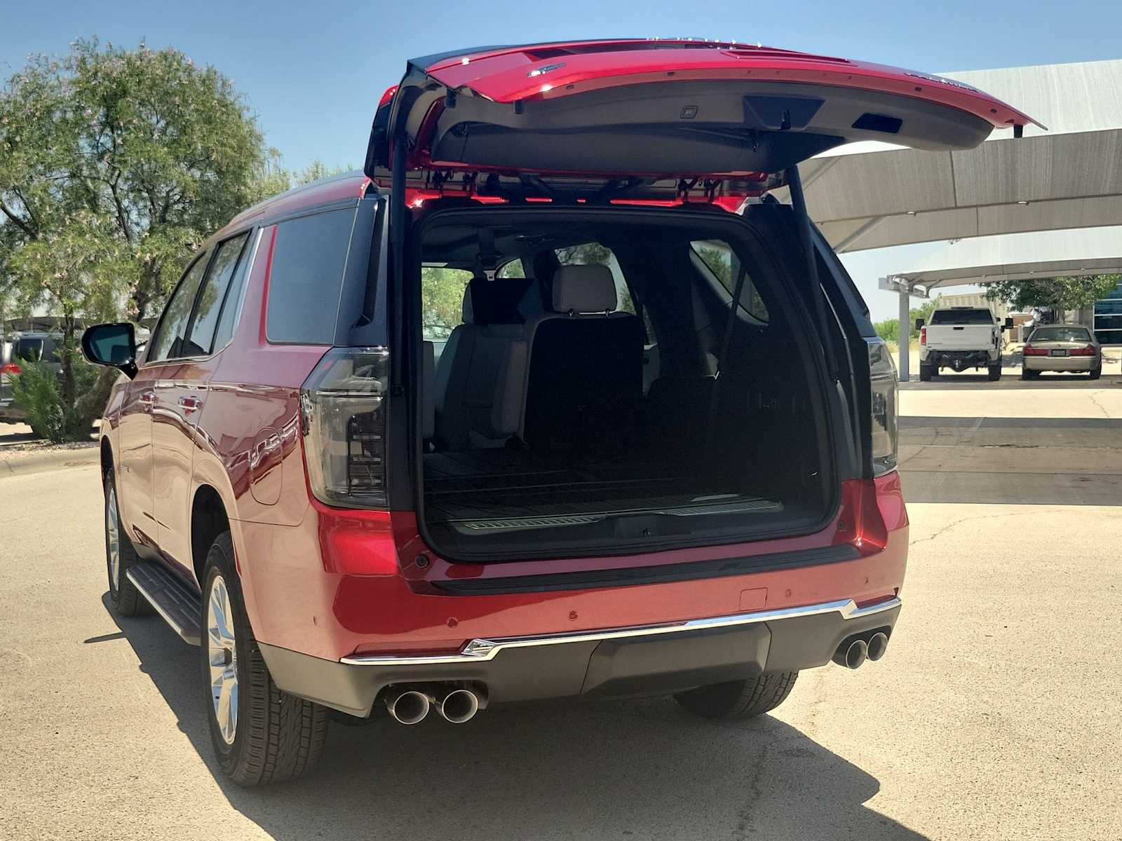 Thumbnail: 2026 Chevrolet Tahoe - 23