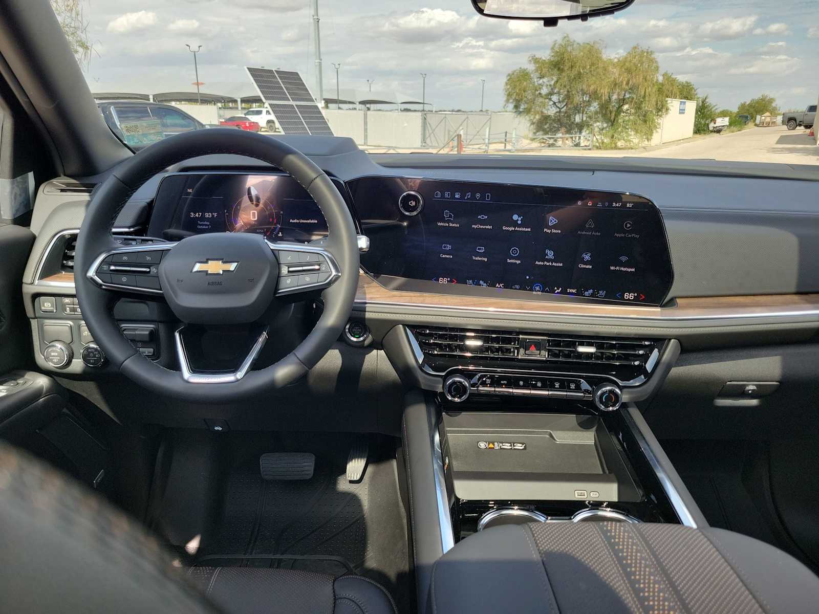 Thumbnail: 2026 Chevrolet Suburban - 10