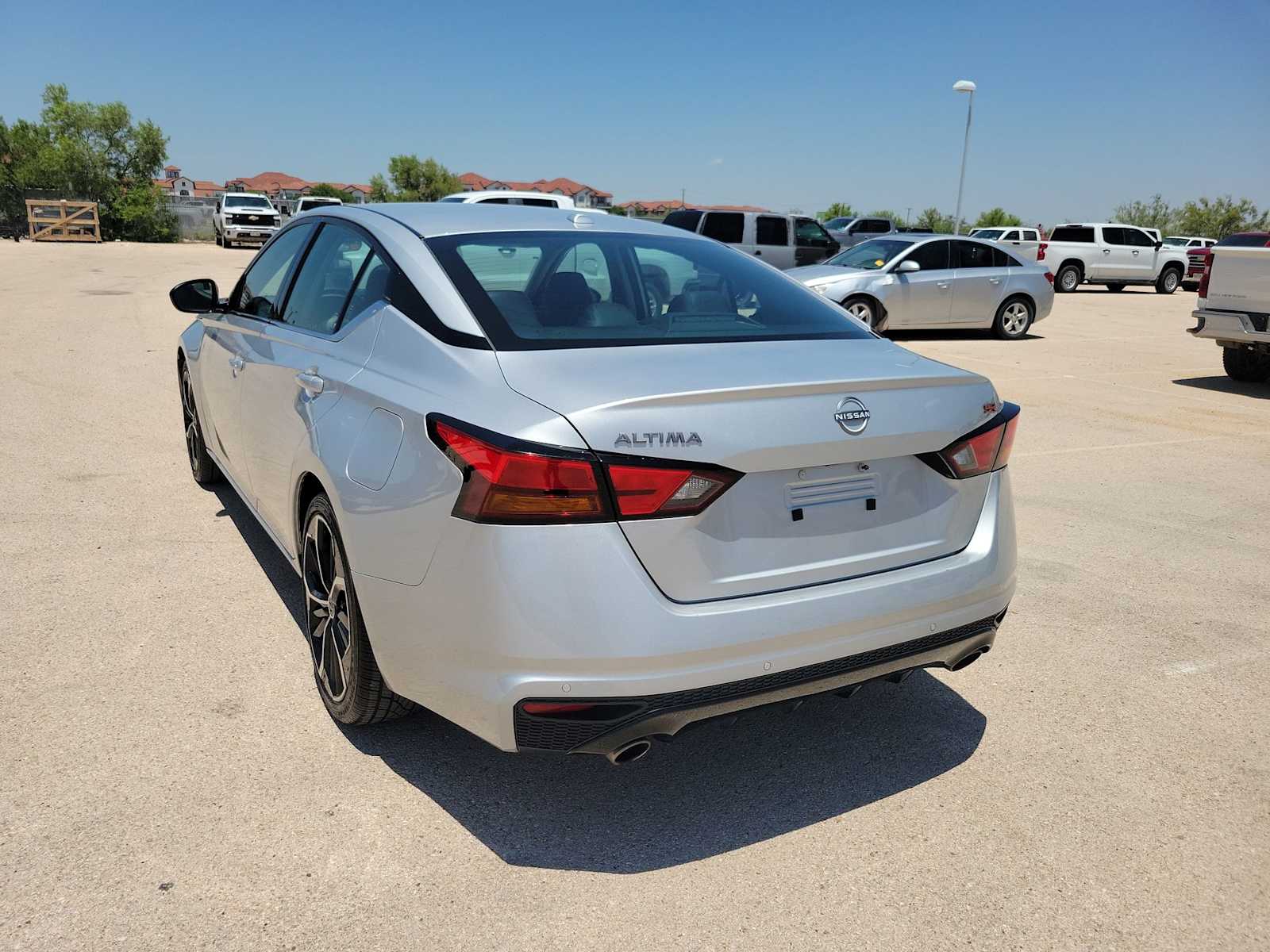 Thumbnail: 2023 Nissan Altima - 4