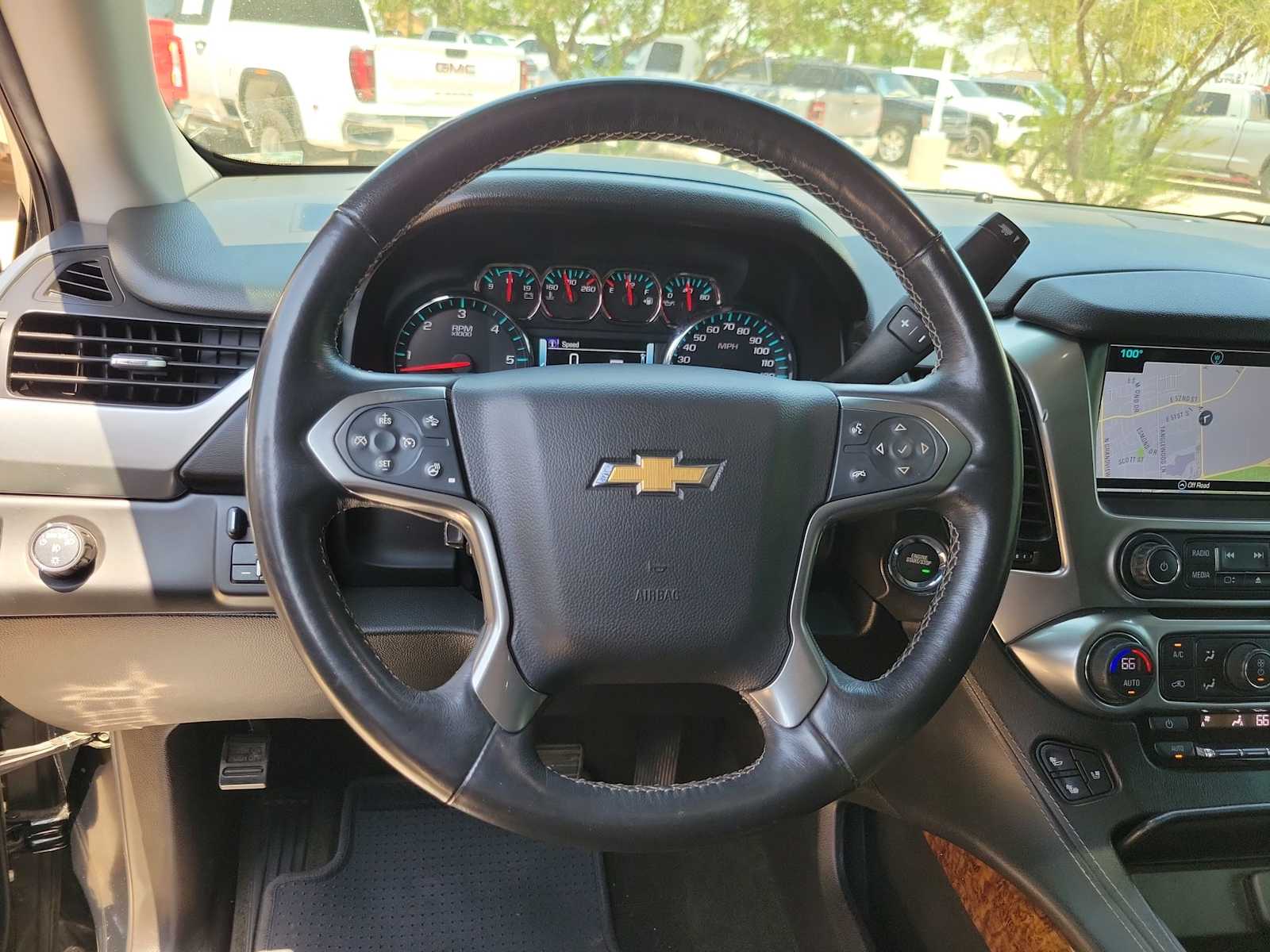 Thumbnail: 2017 Chevrolet Suburban - 15