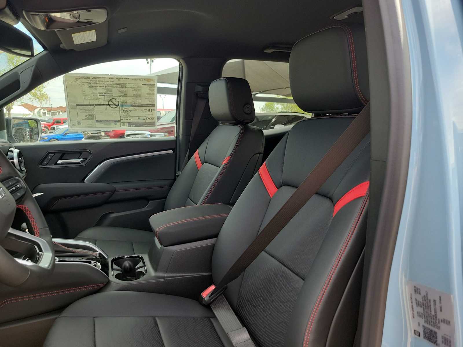 Thumbnail: 2025 Chevrolet Colorado - 11