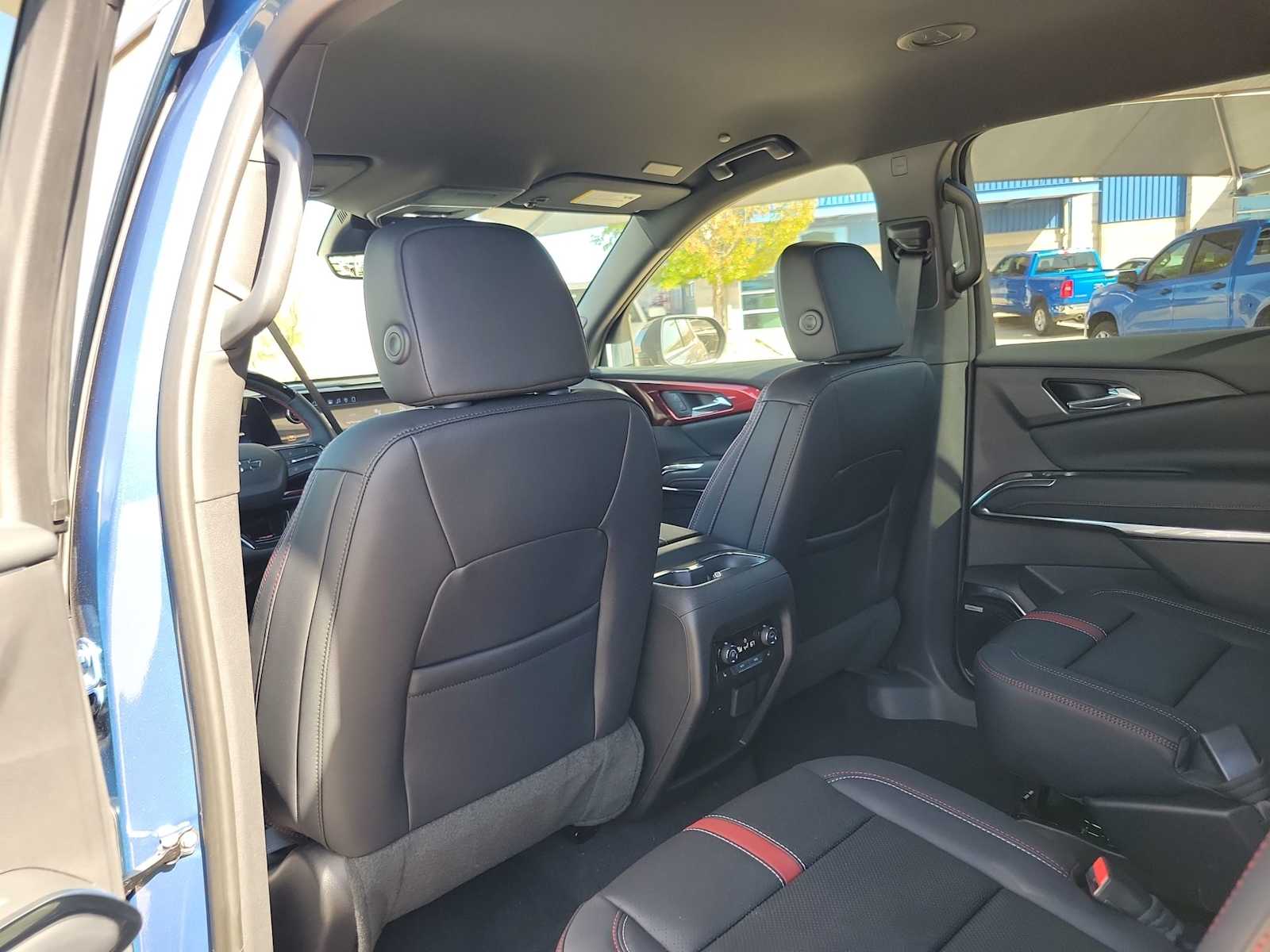 Thumbnail: 2026 Chevrolet Traverse - 12