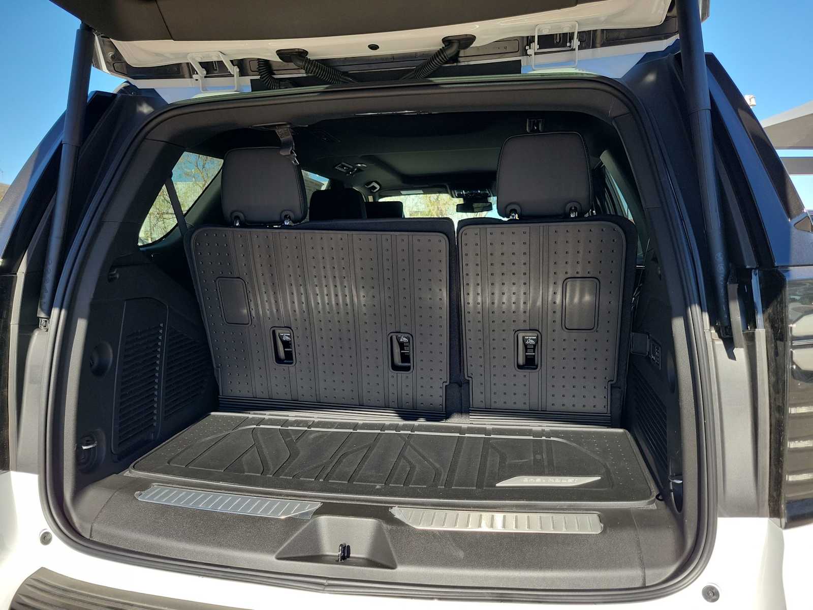 Thumbnail: 2026 Chevrolet Tahoe - 19