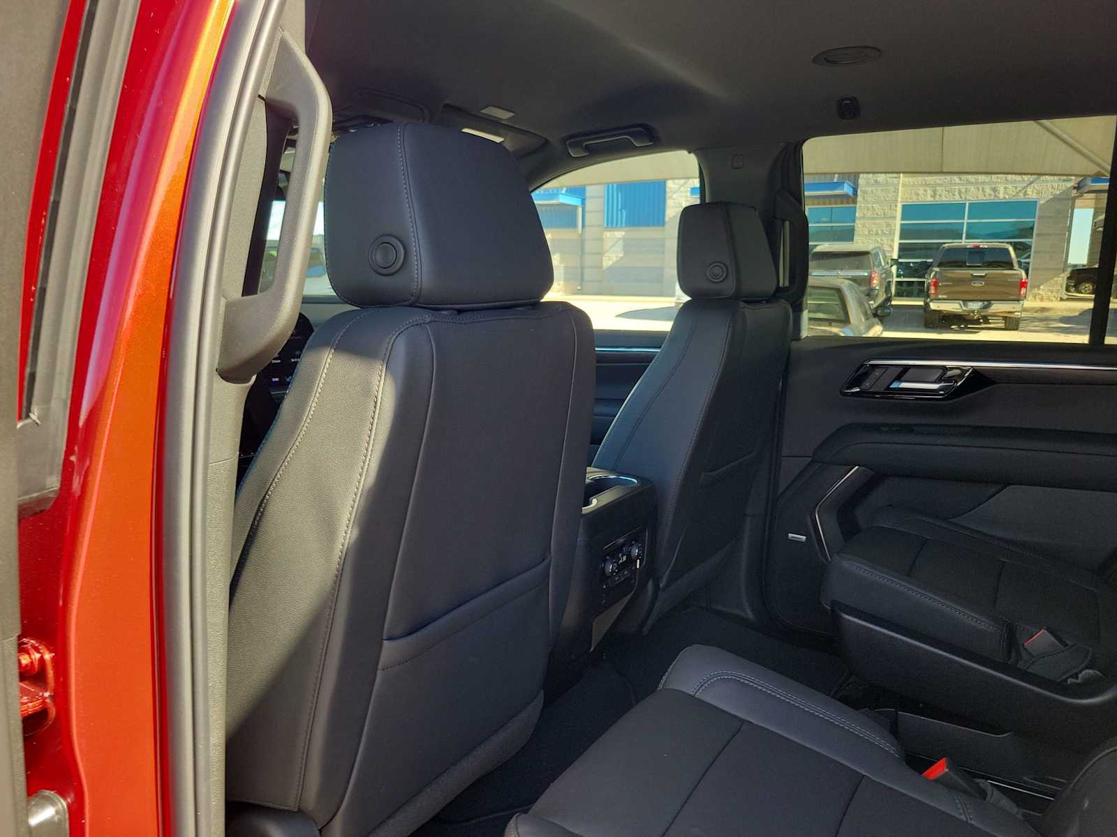 Thumbnail: 2026 Chevrolet Tahoe - 12