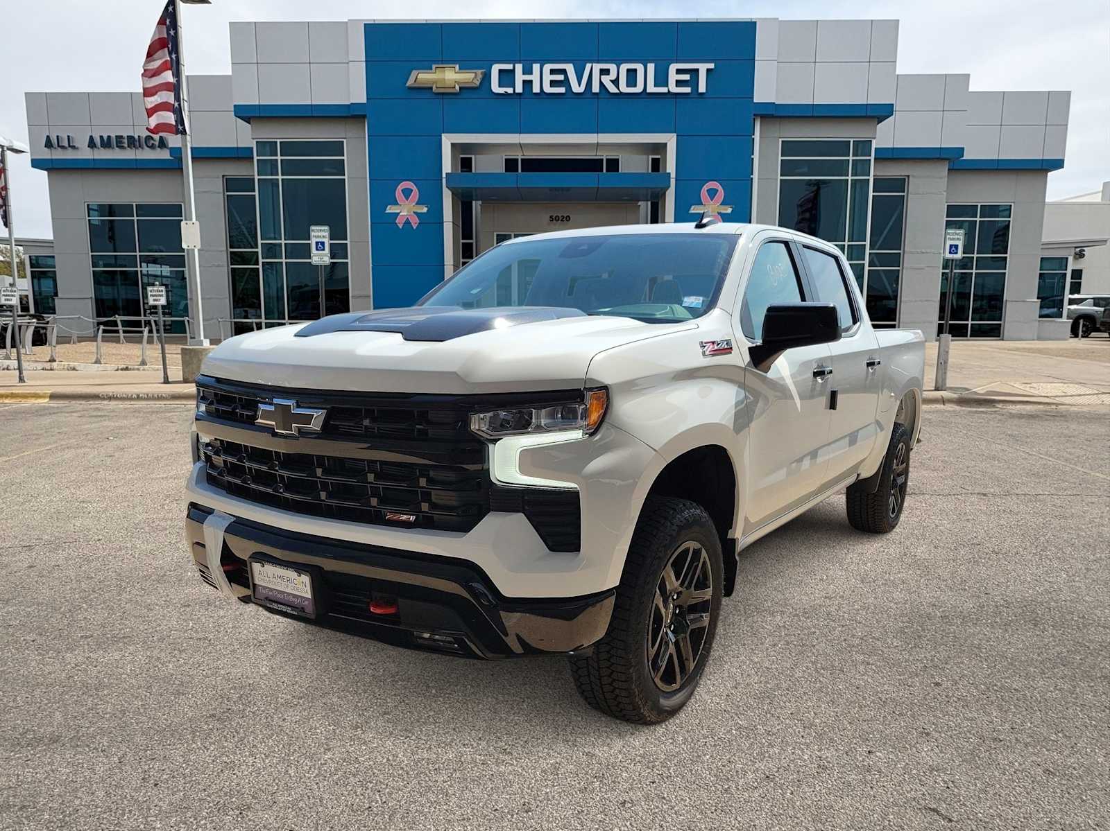 Thumbnail: 2026 Chevrolet Silverado 1500 - 1