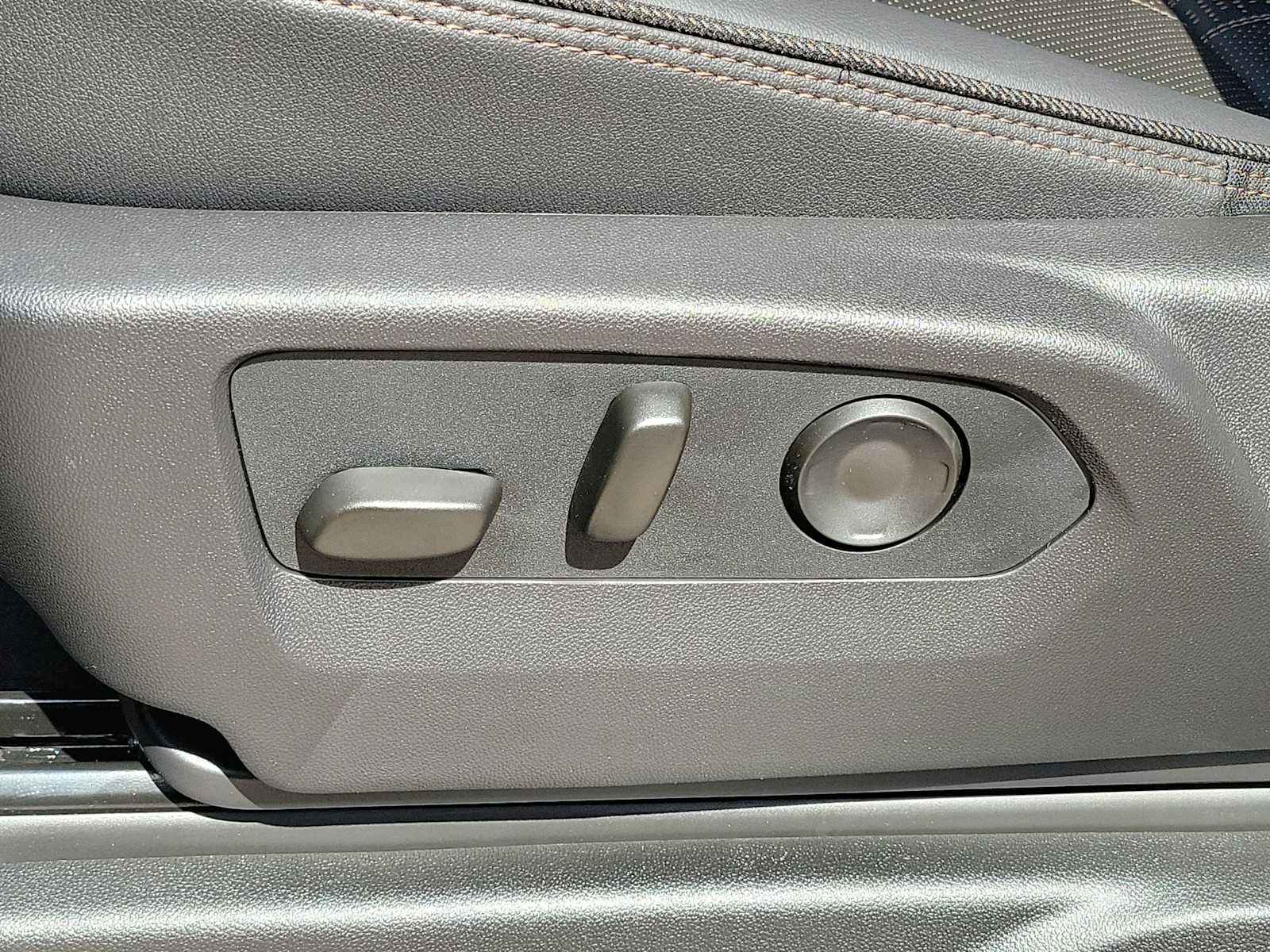 Thumbnail: 2025 Chevrolet Tahoe - 14