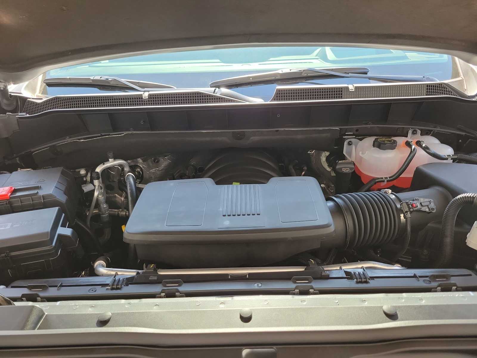 Thumbnail: 2026 Chevrolet Silverado 1500 - 9