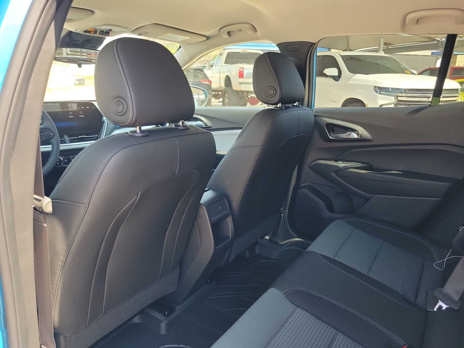 Thumbnail: 2026 Chevrolet Trax - 16