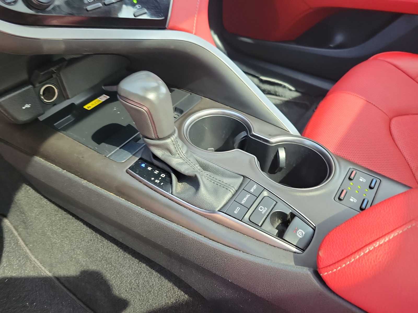 Thumbnail: 2024 Toyota Camry - 17