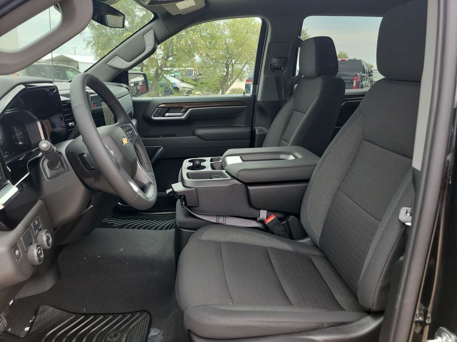 Thumbnail: 2026 Chevrolet Silverado 1500 - 13