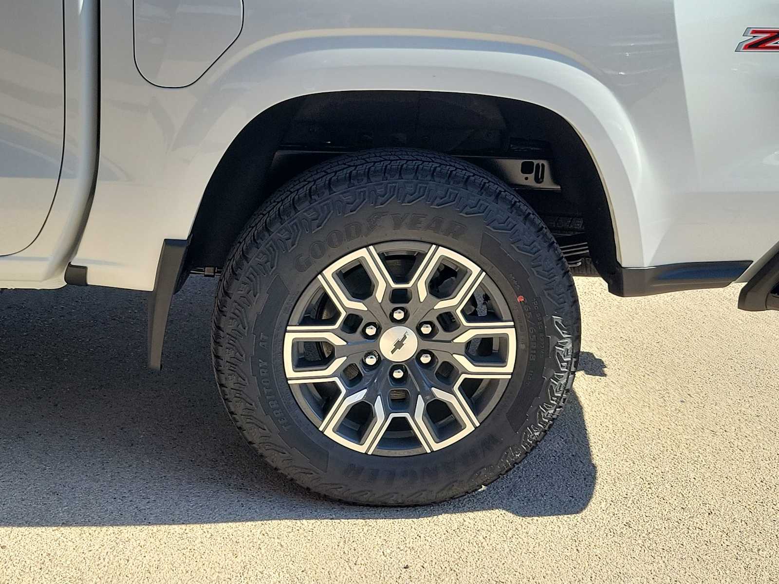 Thumbnail: 2026 Chevrolet Colorado - 8