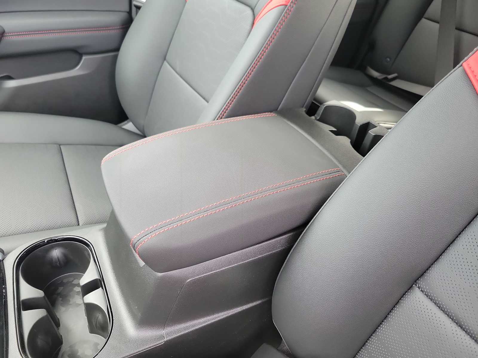 Thumbnail: 2025 Chevrolet Colorado - 16